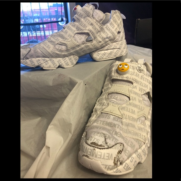 Vetements Logo Reebok White Emoji SIZE US 13 - Picture 2 of 14